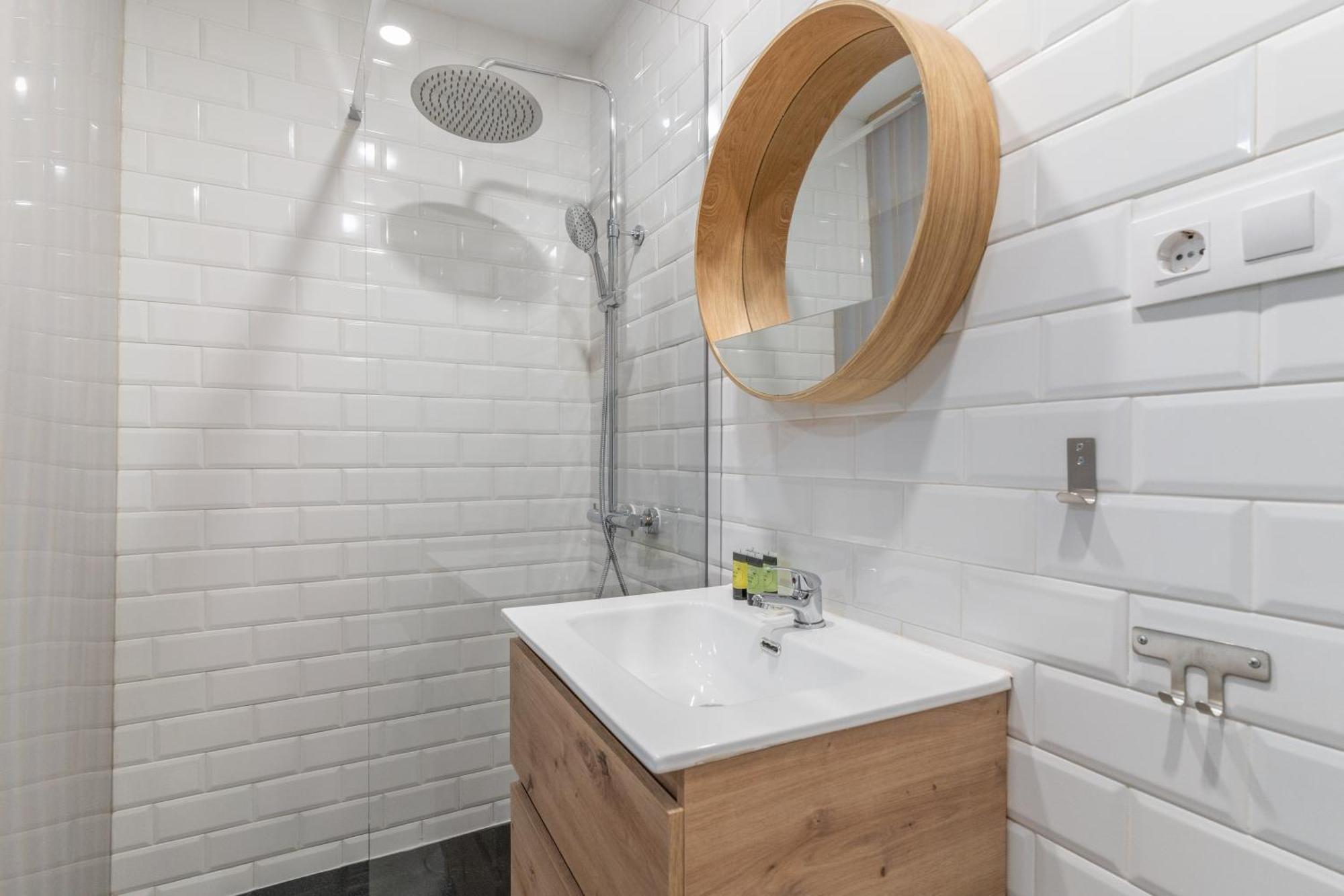Modern Duplex-2Bedrooms 3Baths-Palacio Madrid Bagian luar foto