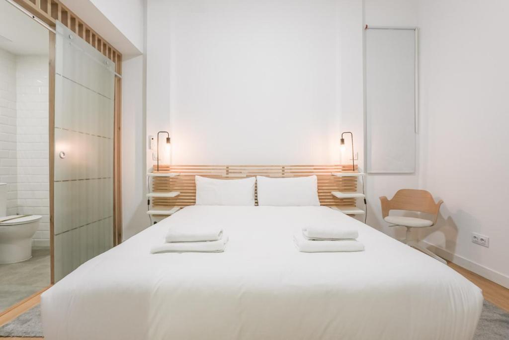 Modern Duplex-2Bedrooms 3Baths-Palacio Madrid Bagian luar foto